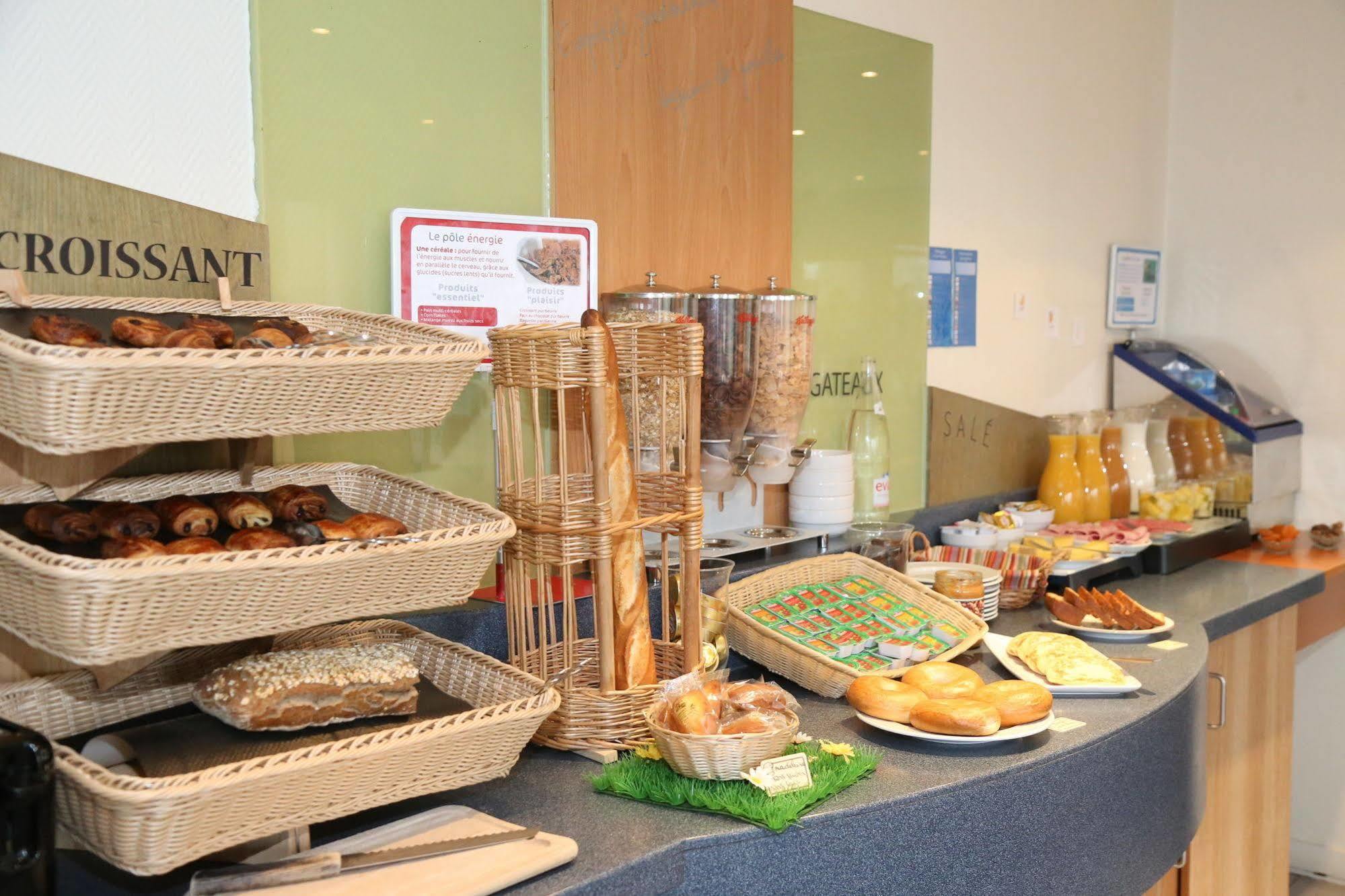 Ibis Styles Orleans Hotel 3*
